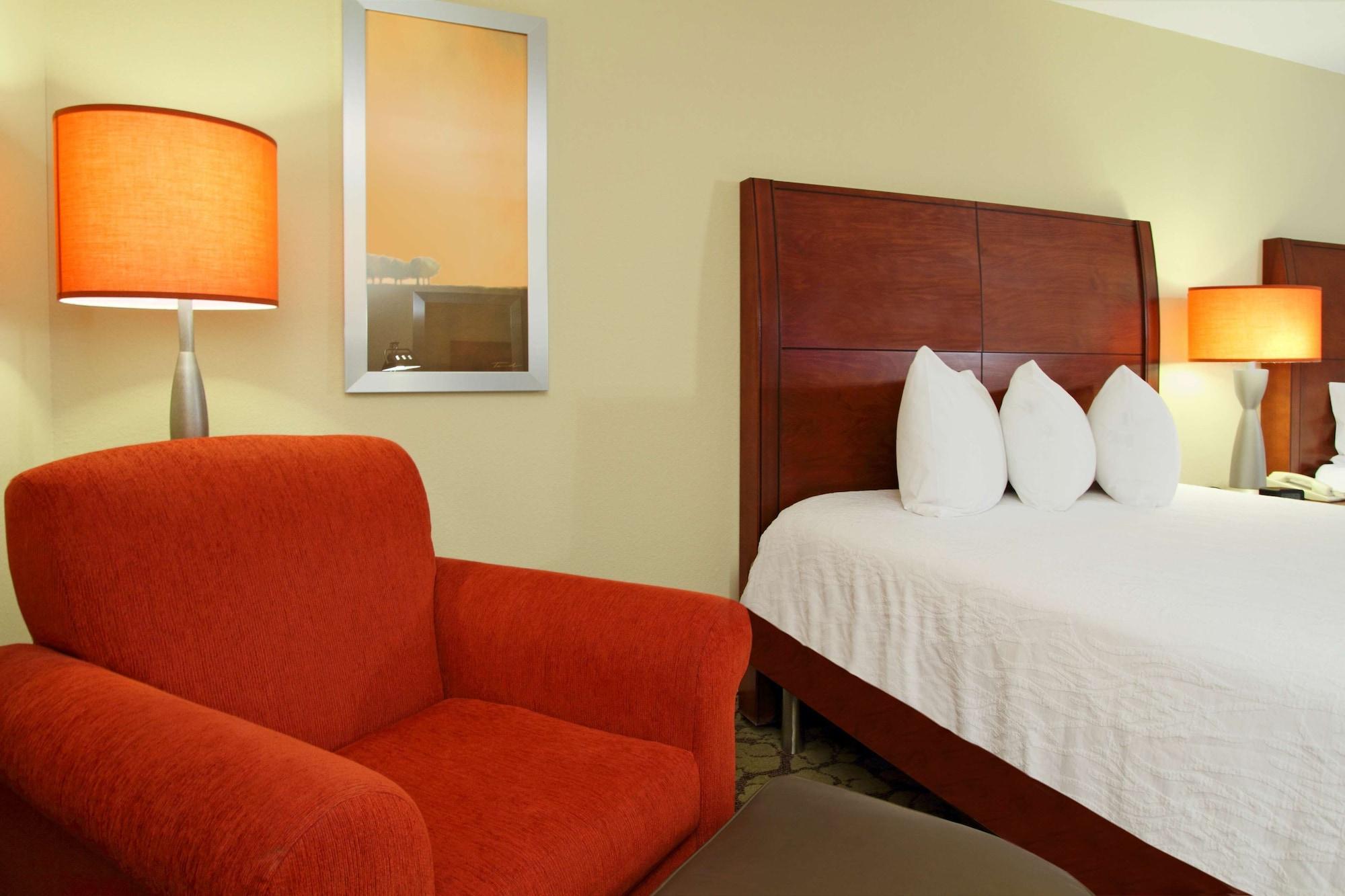Hilton Garden Inn Columbus Airport Экстерьер фото