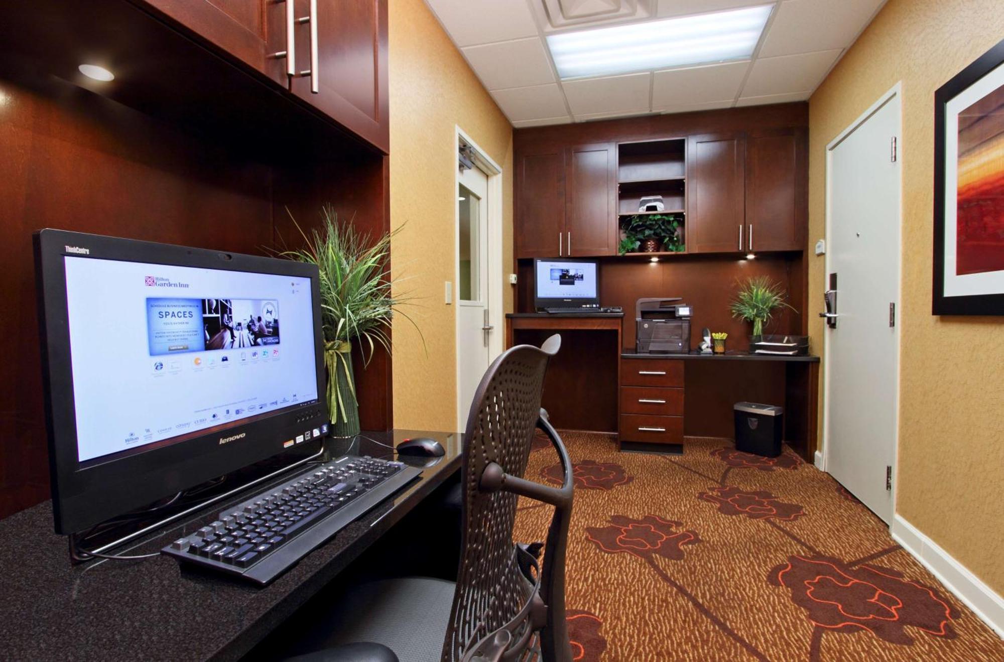Hilton Garden Inn Columbus Airport Экстерьер фото