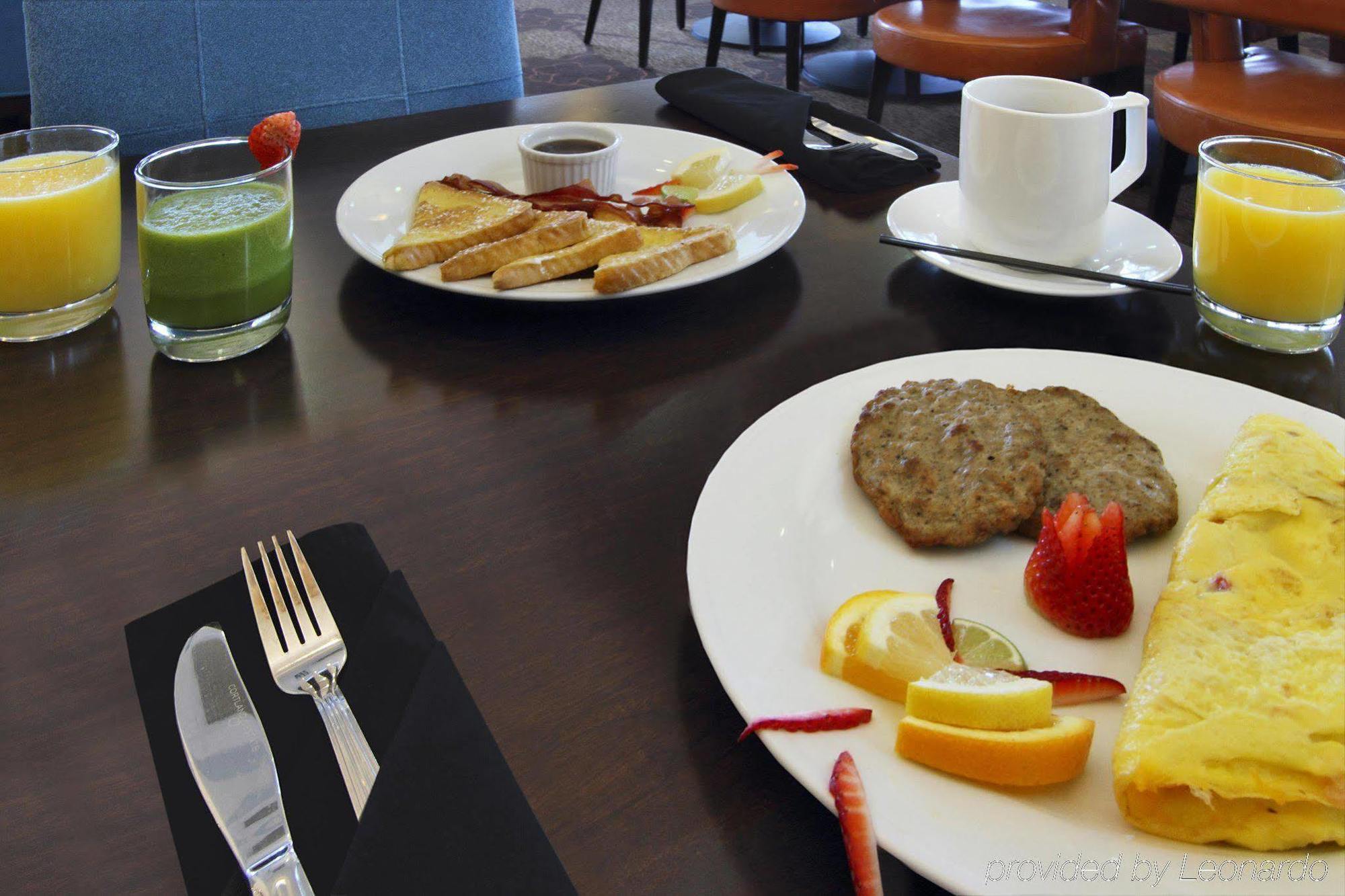 Hilton Garden Inn Columbus Airport Экстерьер фото